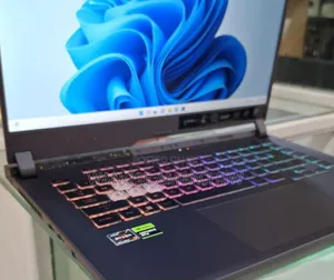New Laptop Asus ROG Strix G15 16GB AMD Ryzen 7 SSD 1T