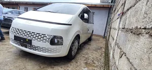 New Hyundai Staria 2023 White