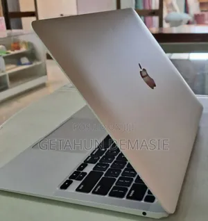 New Laptop Apple MacBook Air 2022 M2 8GB Intel Core I5 SSD 256GB in