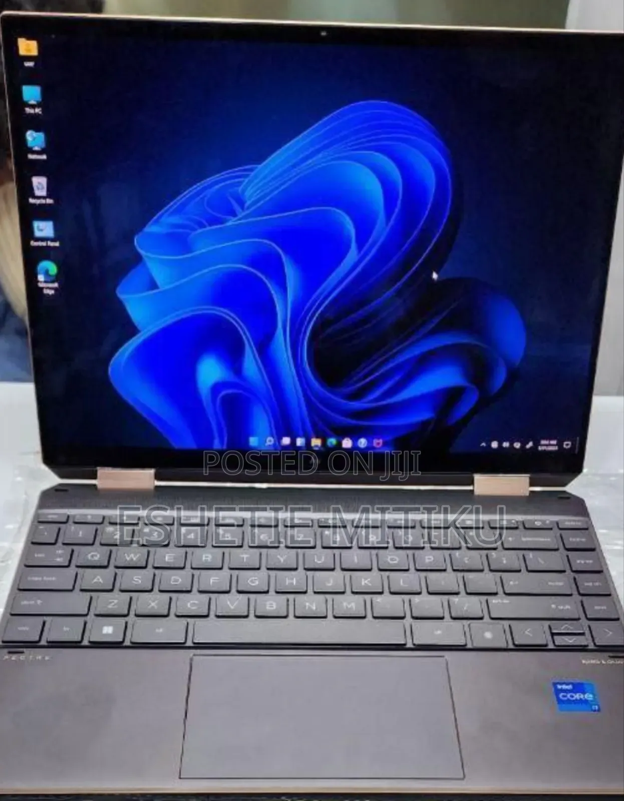 New Laptop HP Spectra 13 16GB Intel Core I7 SSD 1T