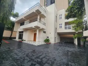 12bdrm House in Bole for rent