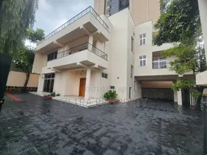 12bdrm House in Bole for rent