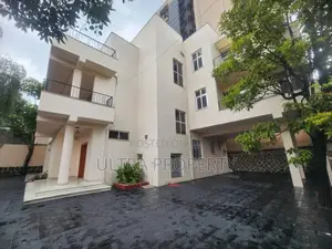 12bdrm House in Bole for rent