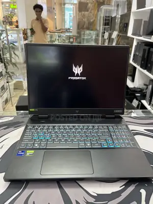New Laptop Acer Predator Helios 18 PH18-71 16GB Intel Core I9 SSD 1T