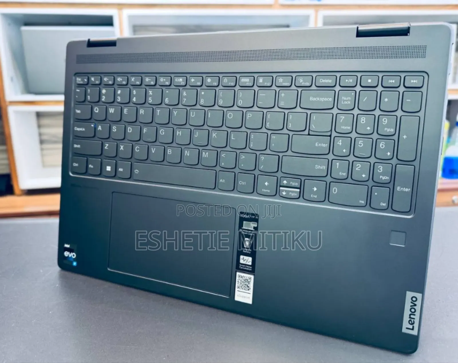 New Laptop Lenovo Yoga 7i 16GB Intel Core I7 SSD 512GB