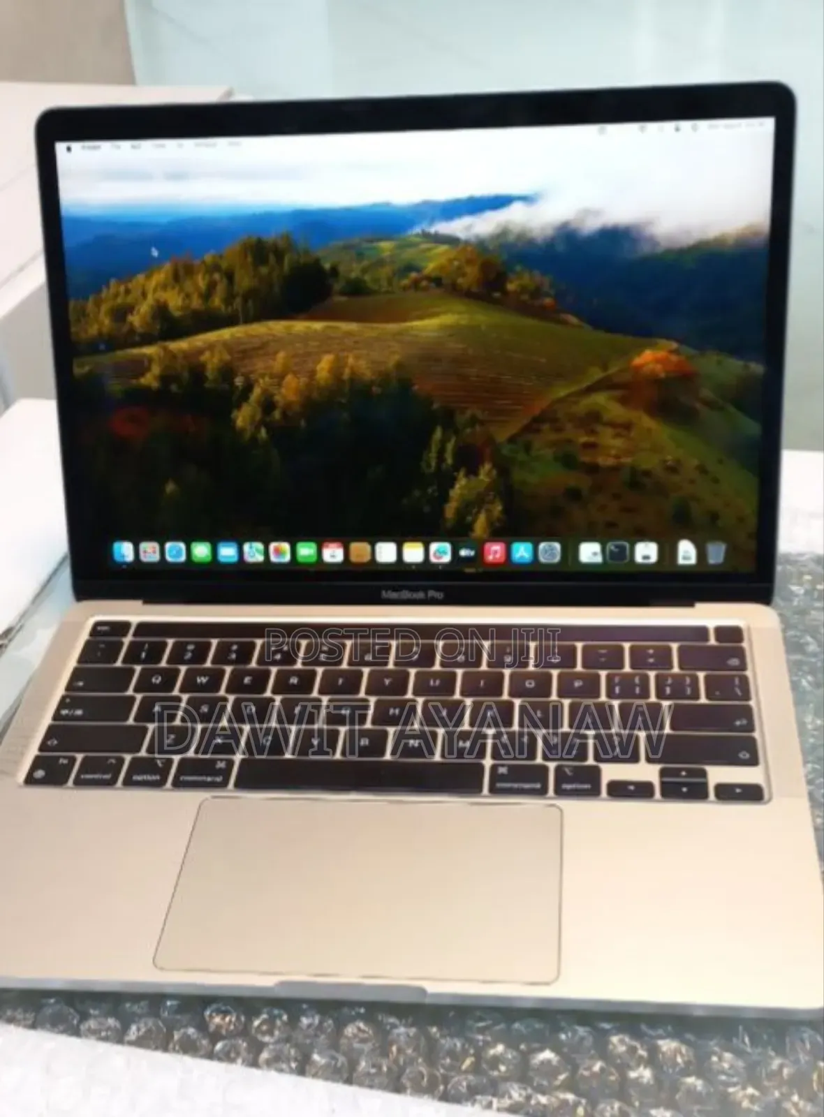 New Laptop Apple MacBook Pro M1 8GB Apple M1 SSD 256GB