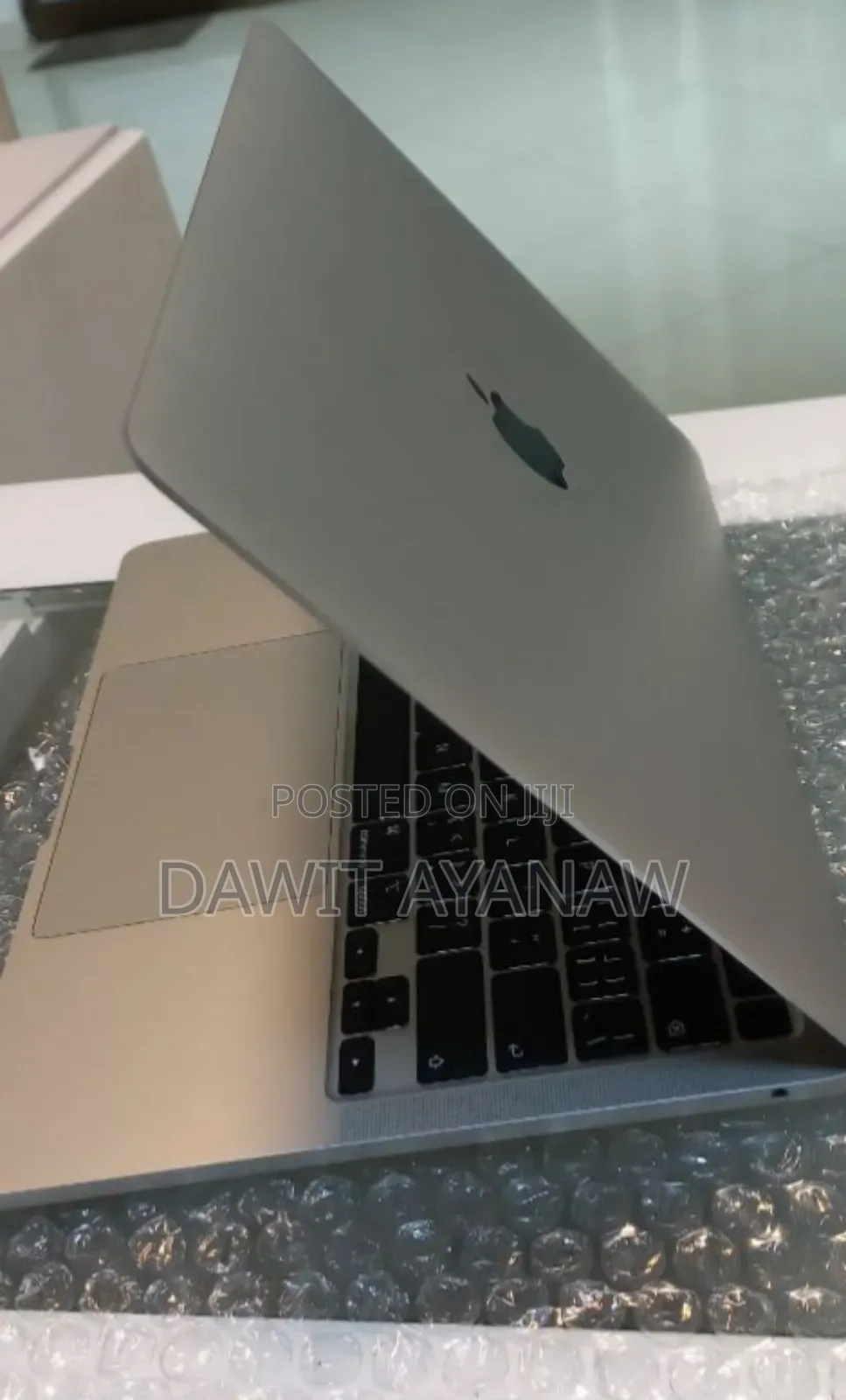 New Laptop Apple MacBook Pro M1 8GB Apple M1 SSD 256GB