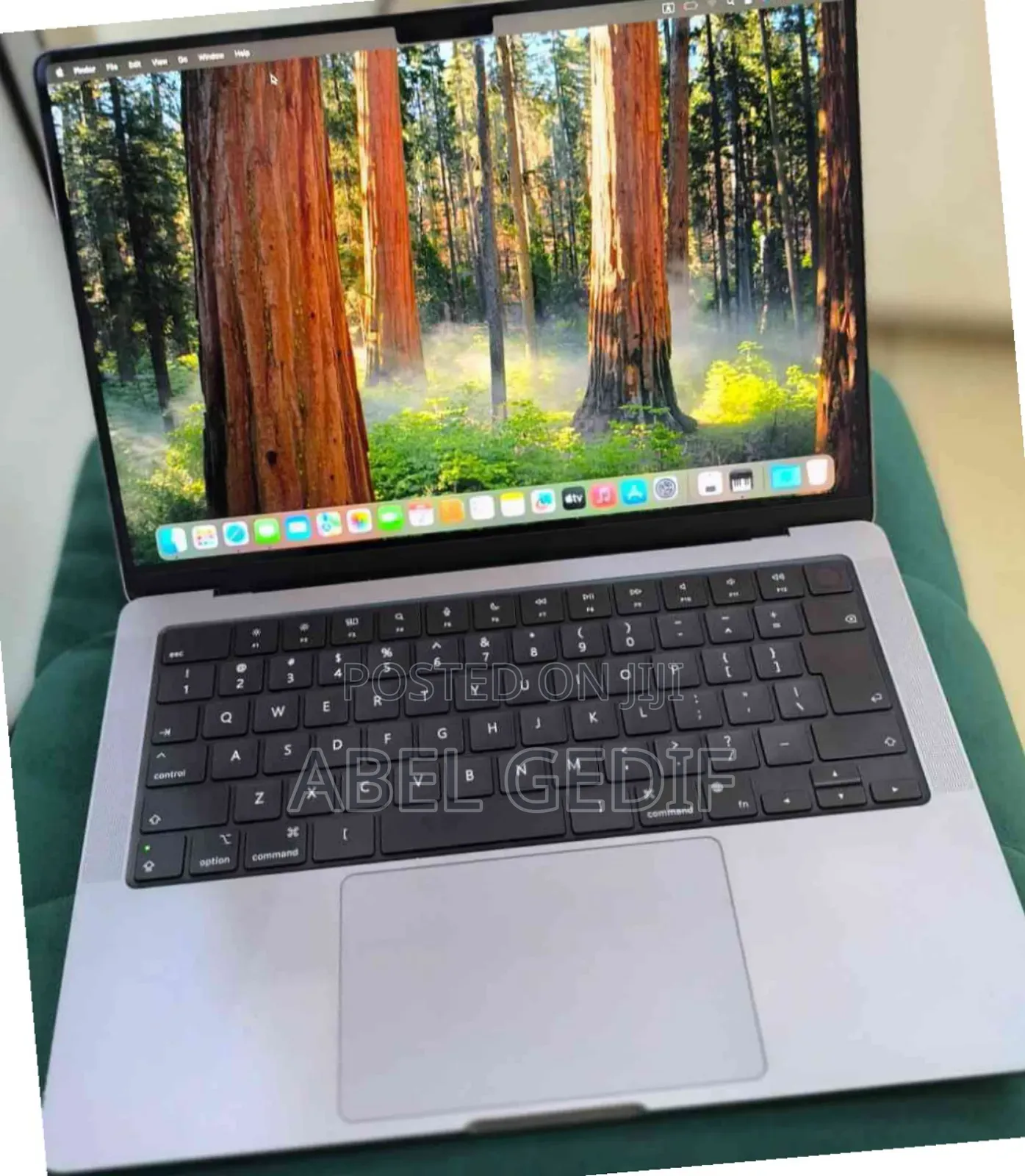 New Laptop Apple MacBook Pro M1 32GB Apple M1 Pro SSD 1T