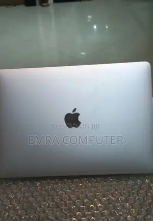 New Laptop Apple MacBook Pro M1 8GB Apple M1 Pro SSD 256GB