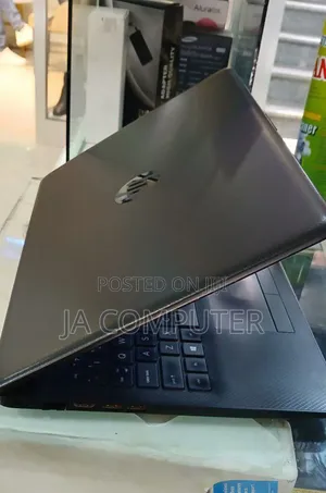 New Laptop HP Stream Notebook 8GB Intel Core I5 SSHD (Hybrid) 1.5T