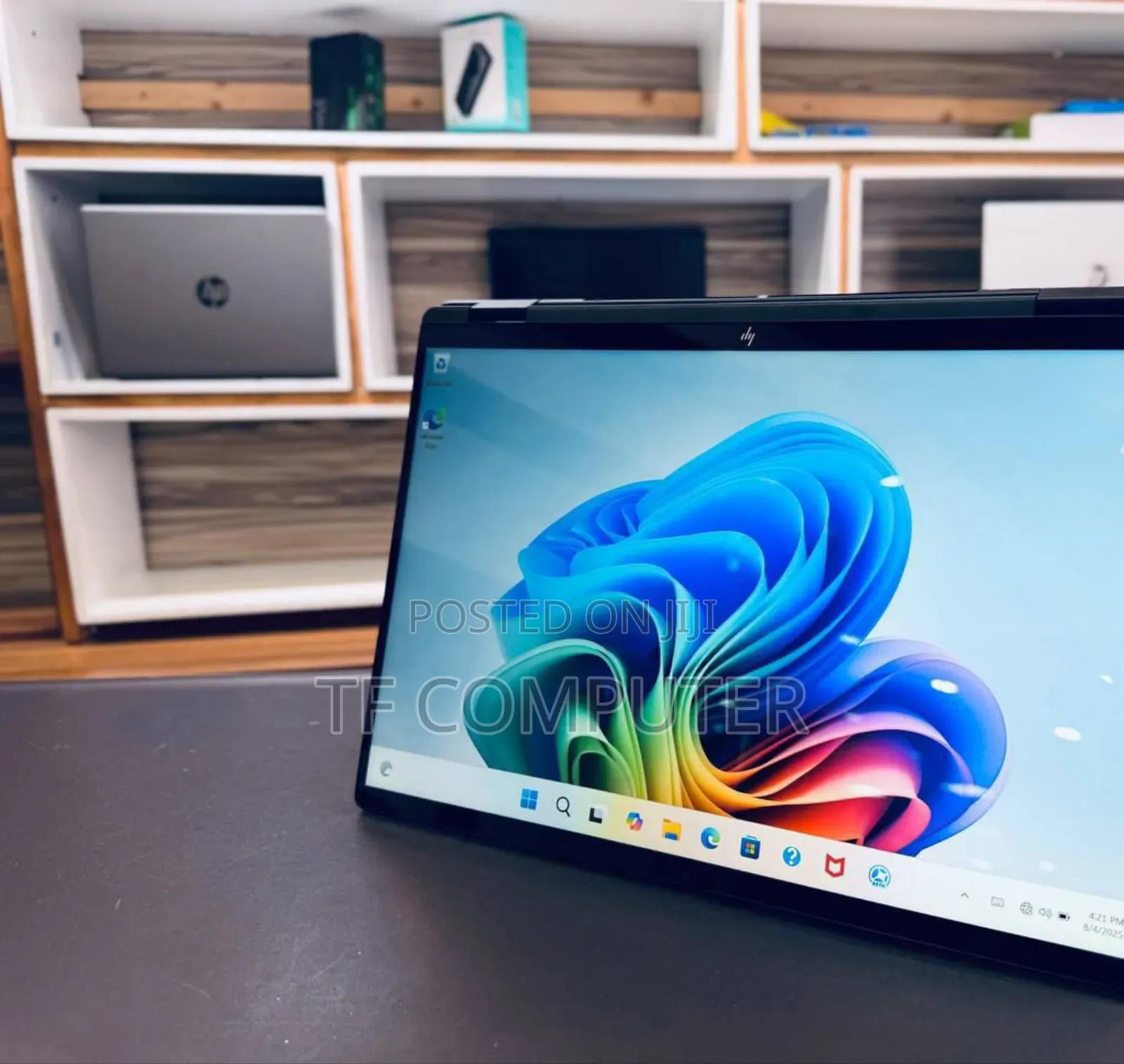 New Laptop HP OmniBook X Flip 14" 16GB Intel Core Ultra 7 SSD 1T