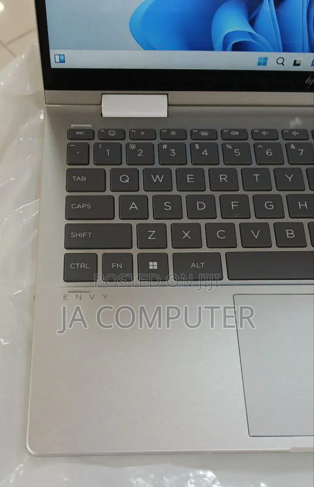 New Laptop HP Envy X360 16GB Intel Core I7 SSD 1T