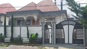 Furnished 3bdrm Villa in Ayat Area Inside, Yeka for sale