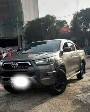Toyota Hilux 2022 Matt Black