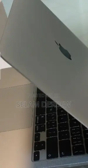 New Laptop Apple MacBook Pro M1 8GB Apple M1 SSD 256GB