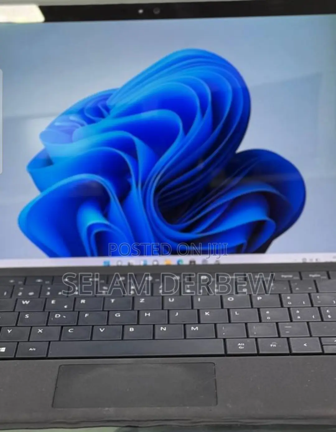 New Laptop Microsoft Surface Pro 16GB Intel Core I7 SSD 256GB