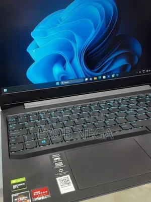 New Laptop Lenovo Ideapad 3 16GB AMD Ryzen 5 SSD 256GB