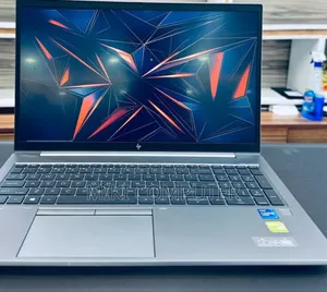 New Laptop HP ZBook Studio G4 16GB Intel Core i7 SSD 1T