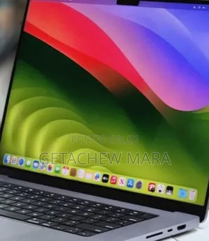 New Laptop Apple MacBook Pro M1 16GB Intel Core I9 SSD 1T