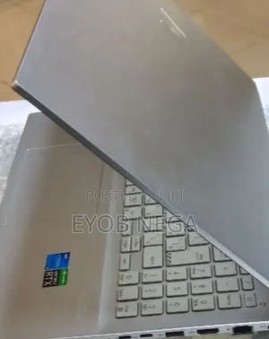 New Laptop Asus VivoBook 15 X505BA 16GB Intel Core I5 SSD 512GB