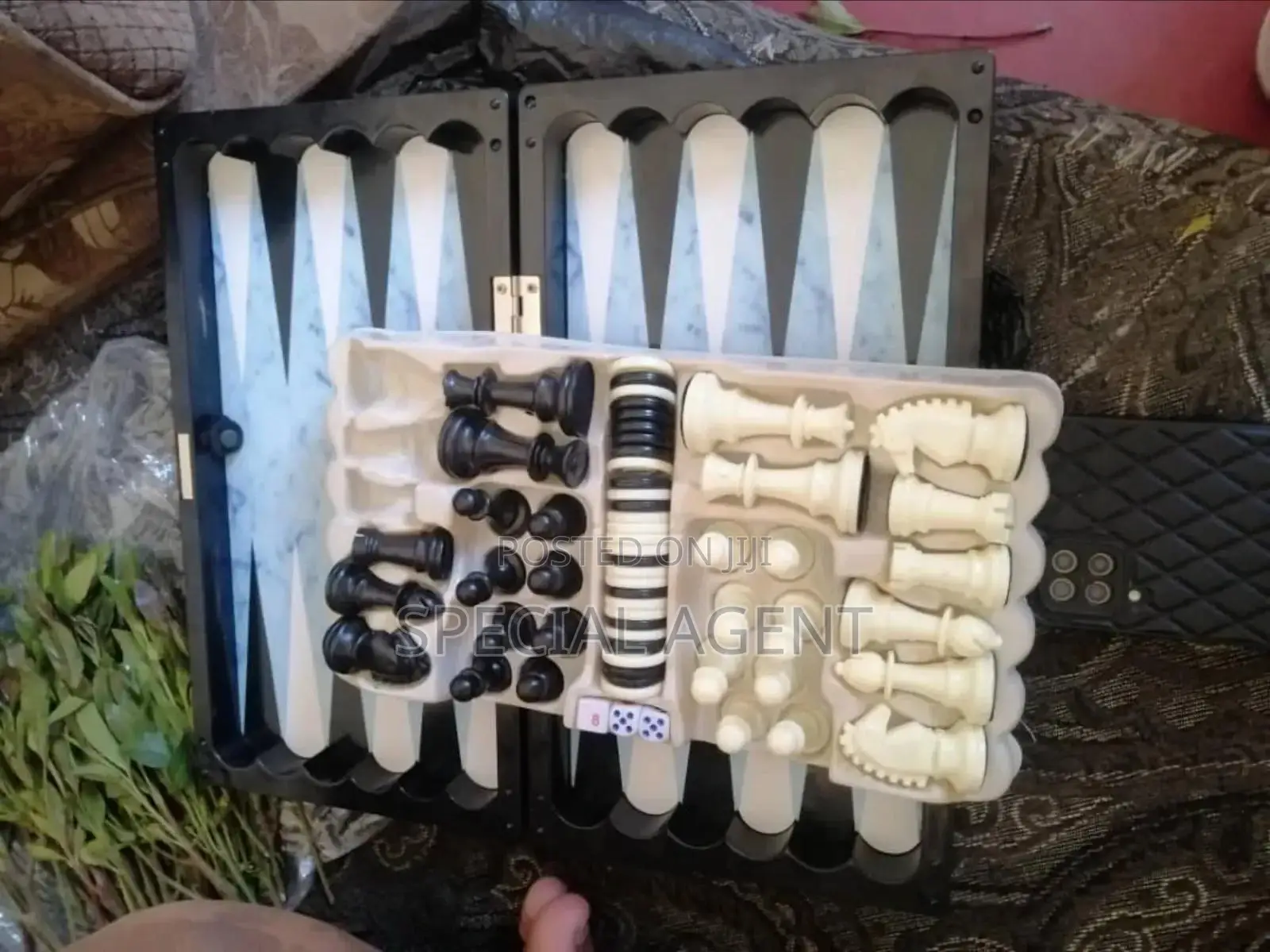 This Is a Board Game Set.
 Title:
Intellect