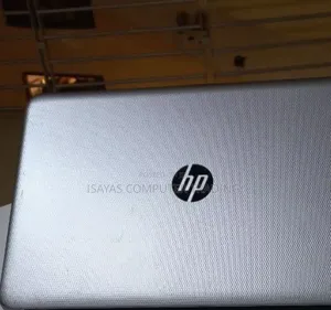 New Laptop HP 8GB AMD A8 HDD 500GB