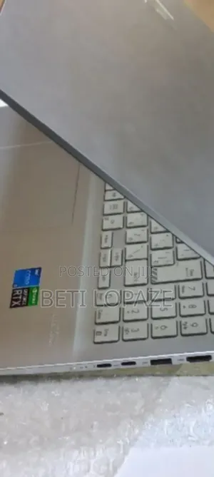 New Laptop Asus VivoBook 15 X505BA 16GB Intel Core I5 SSD 512GB