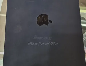 New Laptop Apple MacBook Air 2022 M2 8GB Apple M2 SSD 256GB