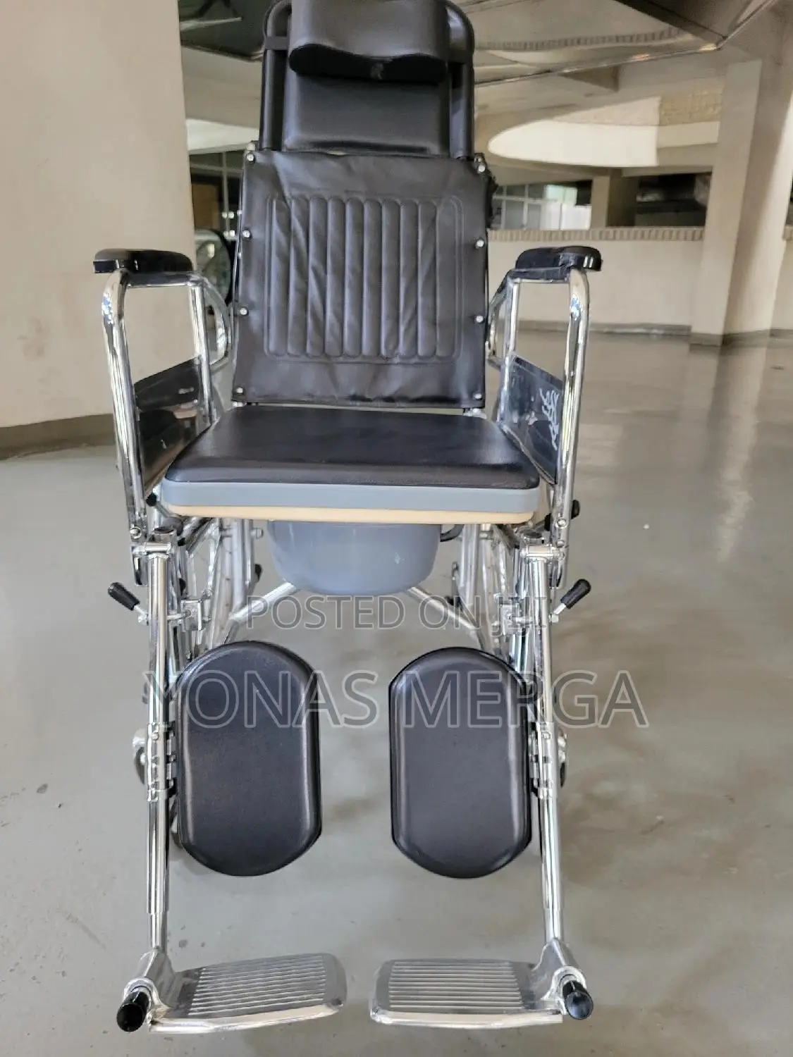 Multifunctional Wheelchair世世wheelchairممممwheelchair\Wilcher