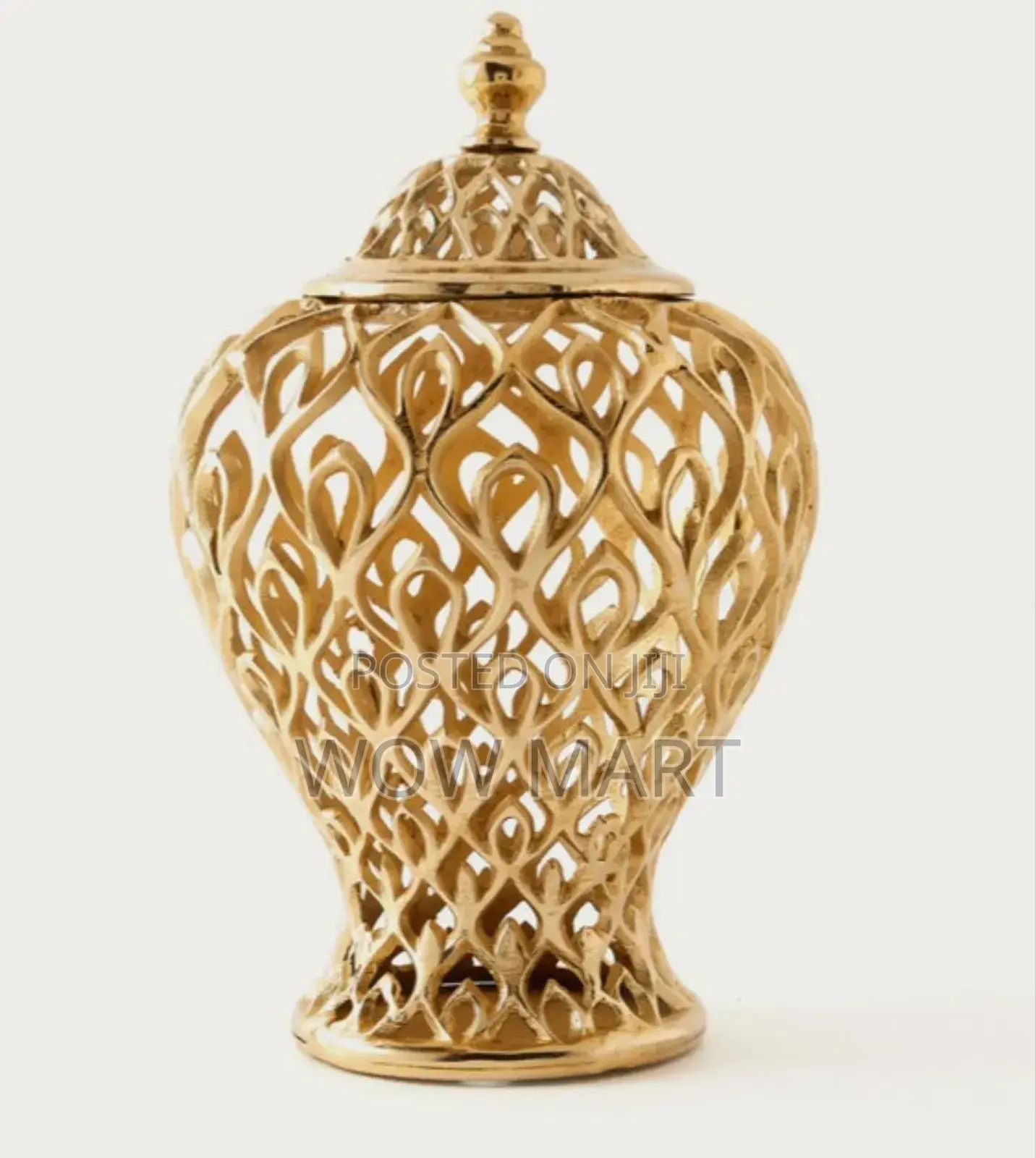 Metallic Cutwork Detail Decorative Flower