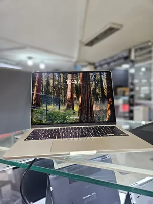 New Laptop Apple MacBook Air 2024 M3 13-Inch 16GB Apple M3 SSD 512GB