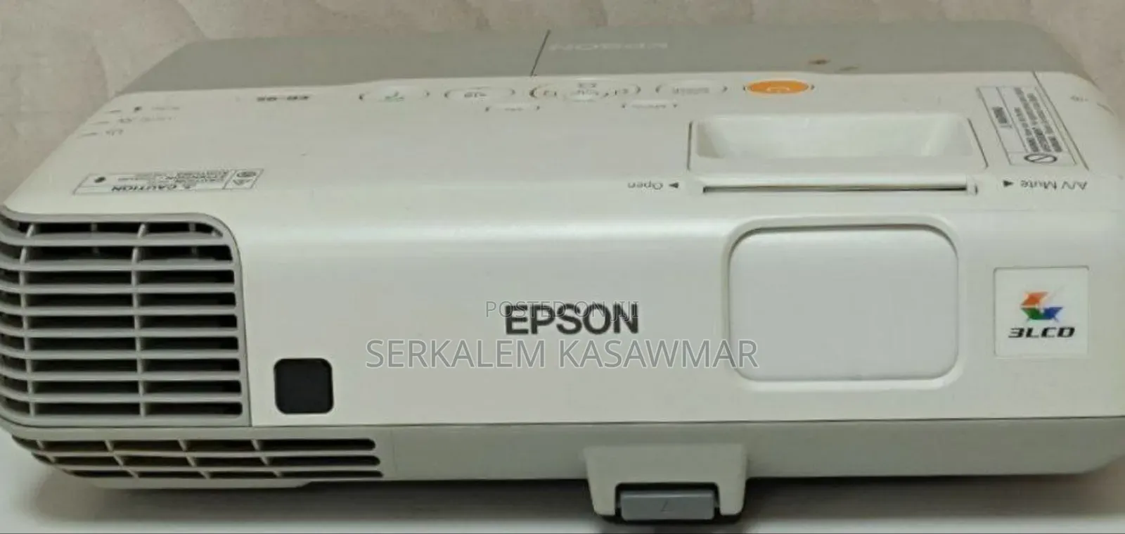 Epson Eb- 95 Projector Display Type :3lcd Colour
