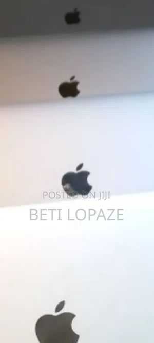 New Laptop Apple MacBook 2016 16GB Intel Core I7 SSD 512GB