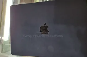 New Laptop Apple MacBook Air 2022 M2 8GB SSD 256GB