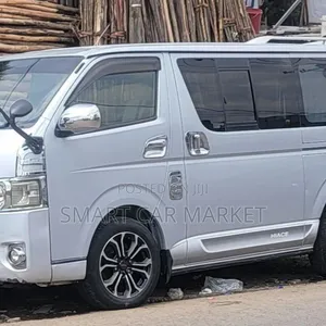 Toyota HiAce 2007 Silver