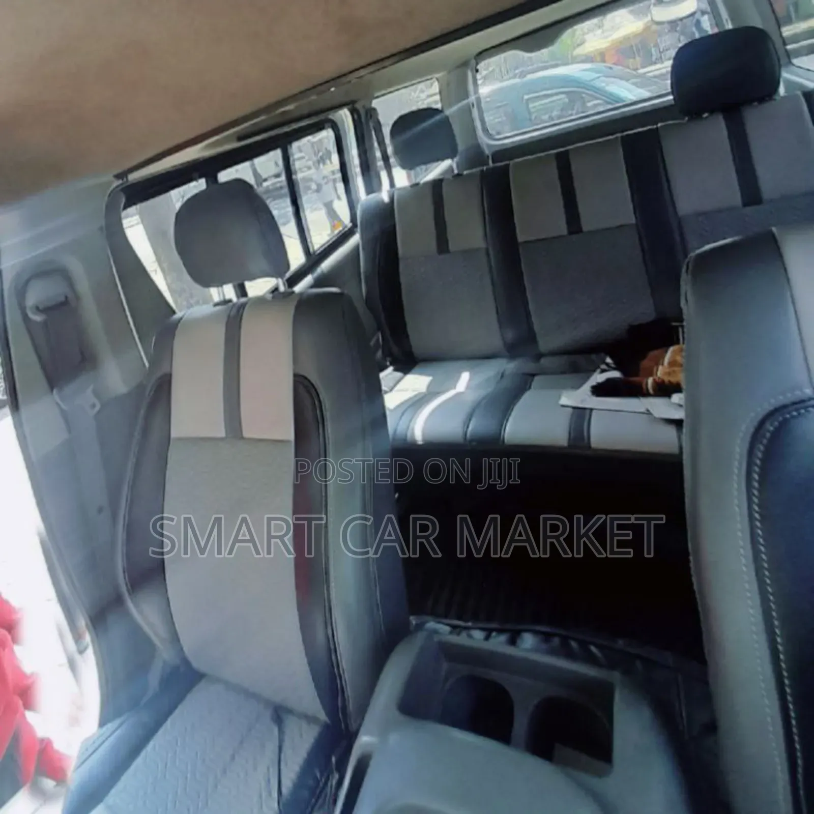 Toyota HiAce 2007 Silver