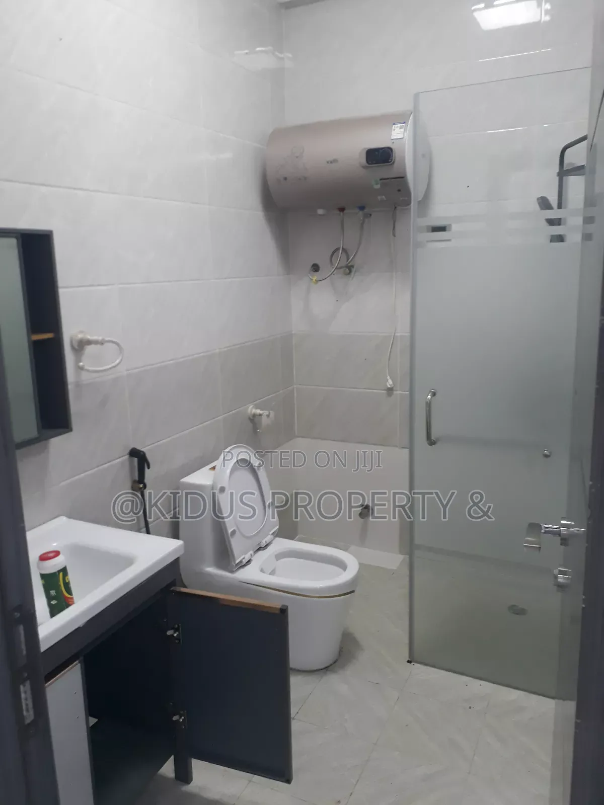 3bdrm Apartment in Total, Nifas Silk-Lafto for rent