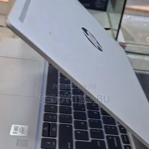 Photo - New Laptop HP 16GB Intel Core I5 SSD 512GB