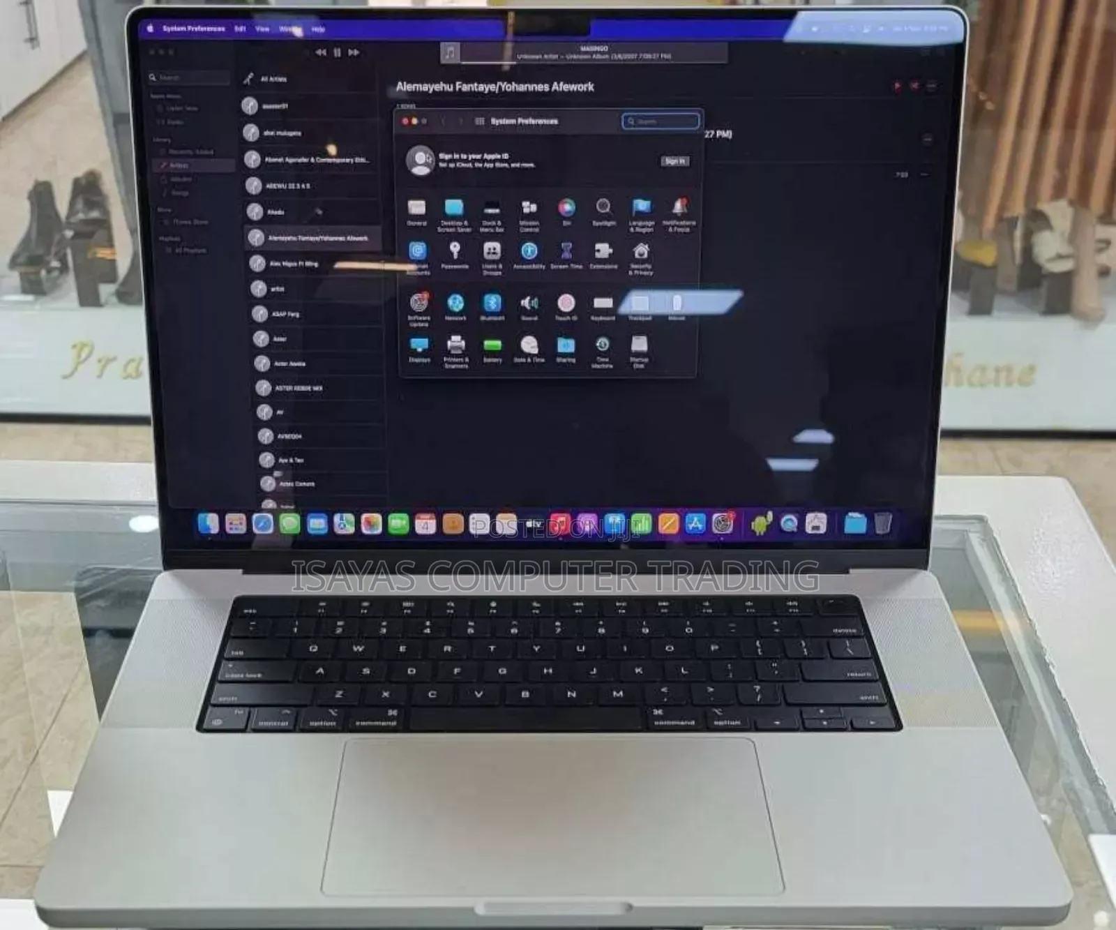 New Laptop Apple MacBook Pro M1 16GB SSD 1T