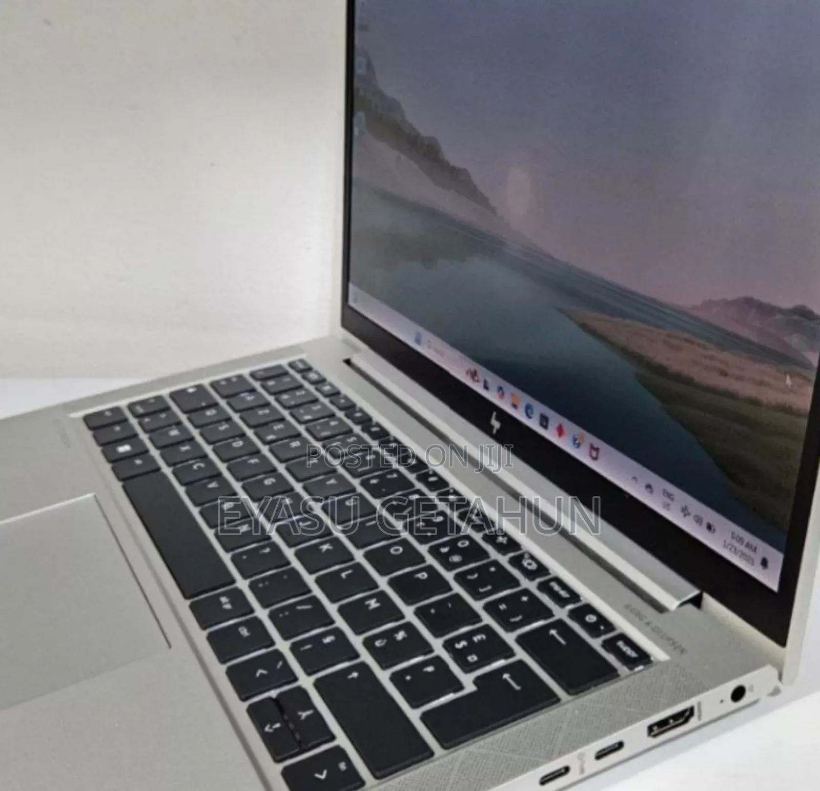 New Laptop HP EliteBook 830 G8 16GB AMD Ryzen 5 SSD 512GB