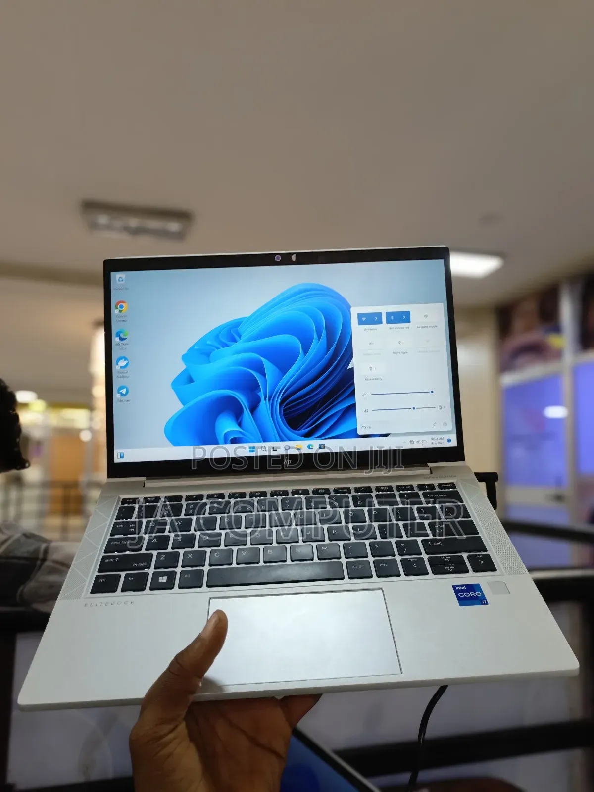 New Laptop HP EliteBook 830 G8 16GB Intel Core I7 SSD 512GB