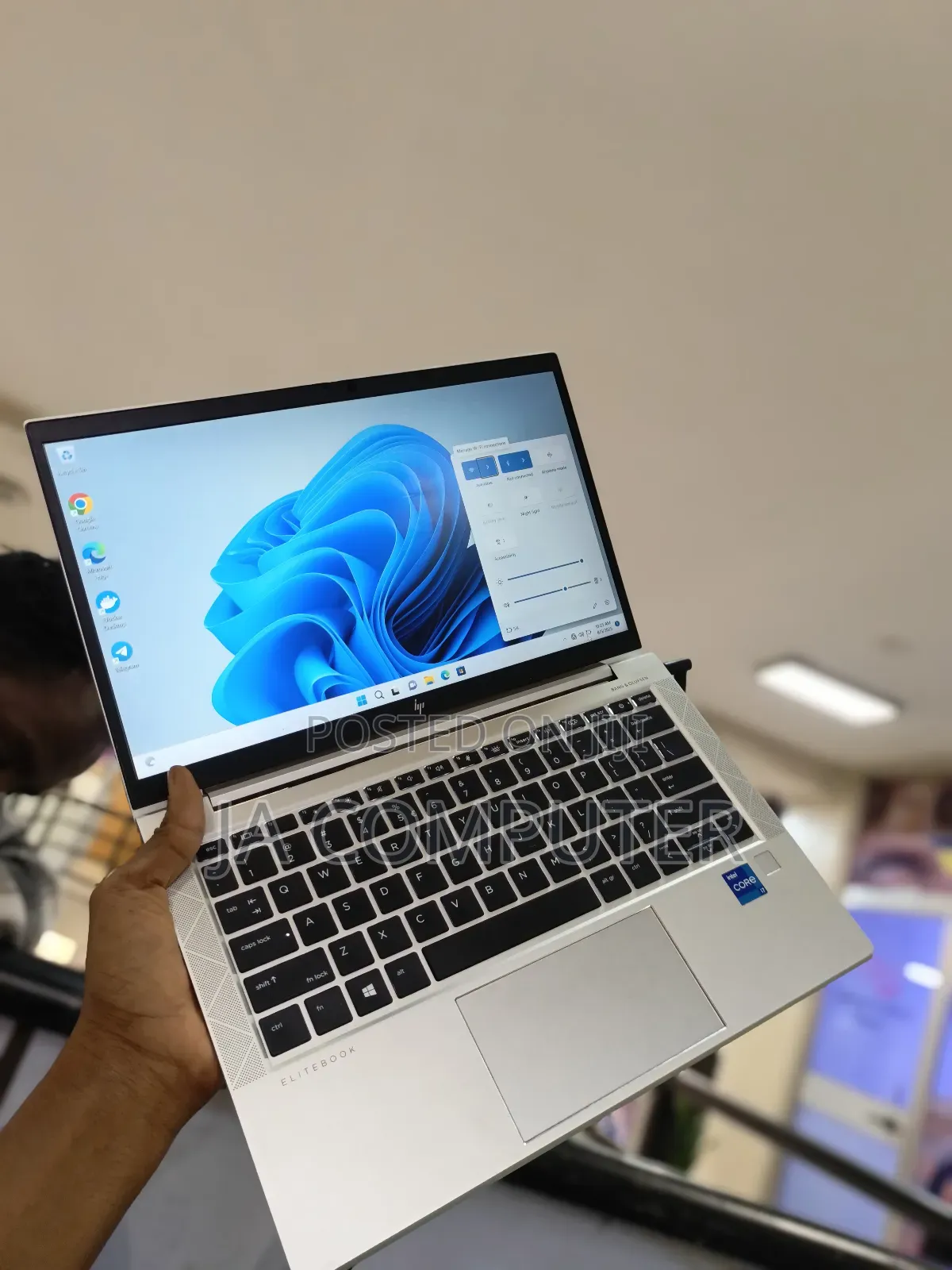 New Laptop HP EliteBook 830 G8 16GB Intel Core I7 SSD 512GB