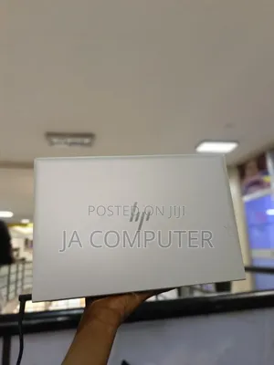 New Laptop HP EliteBook 830 G8 16GB Intel Core I7 SSD 512GB