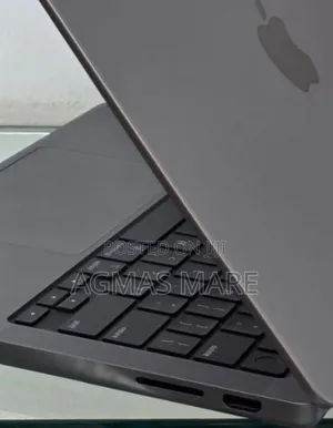 New Laptop Apple MacBook Pro 2023 M3 14-Inch 8GB Apple M3 SSD 512GB