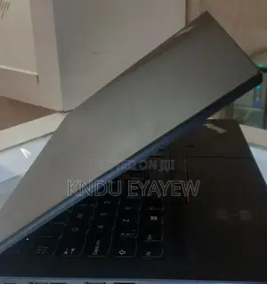 Photo - New Laptop Lenovo ThinkPad Yoga 16GB Intel Core I7 SSD 512GB