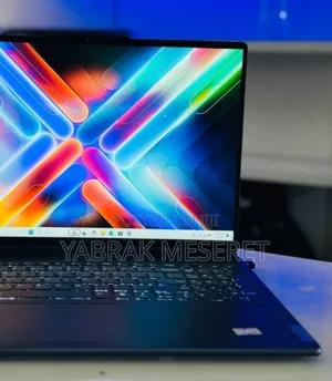 New Laptop Lenovo Yoga 7i 16GB Intel Core I7 SSD 1T