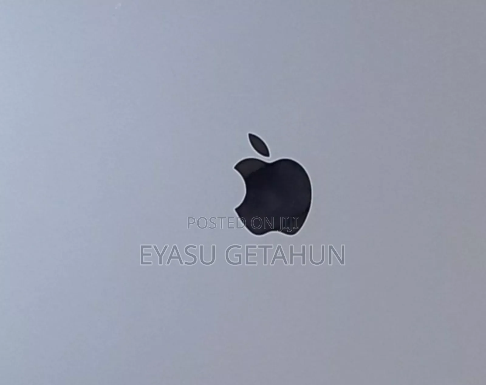 New Laptop Apple MacBook Pro 2022 M2 8GB Apple M2 SSD 256GB