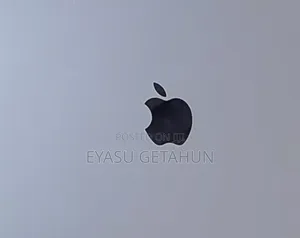 New Laptop Apple MacBook Pro 2022 M2 8GB Apple M2 SSD 256GB