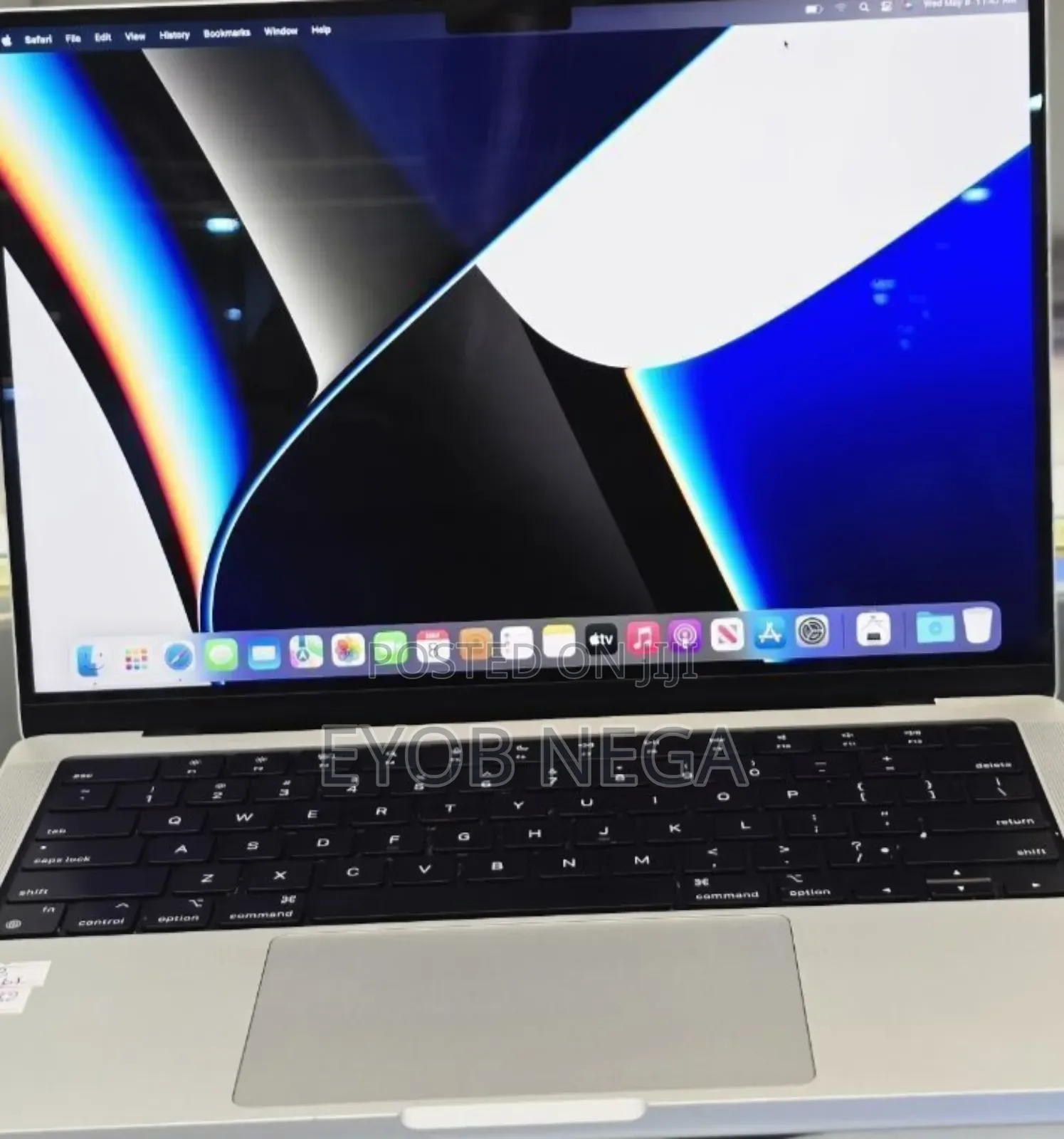 New Laptop Apple MacBook Pro M1 16GB Apple M1 Pro SSD 1T