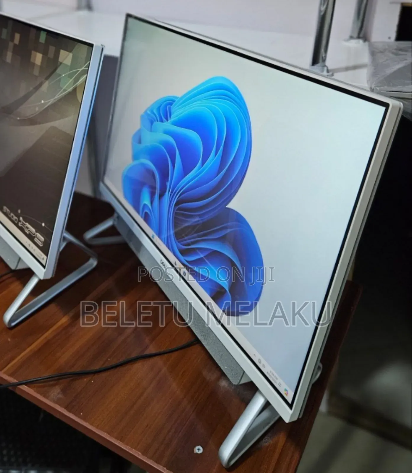 New Dell Inspiron 27 All-in-One 12GB Intel Core I7 SSD 512GB